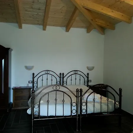 Agriturismo Monte Fenosu בית חווה