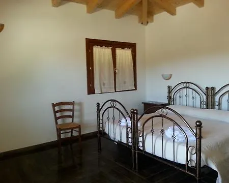 Agriturismo Monte Fenosu בית חווה *