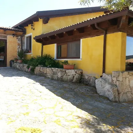 בית חווה Agriturismo Monte Fenosu Muros