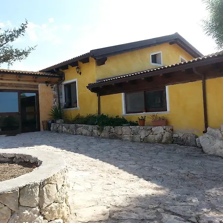 Alloggio per agriturismo Agriturismo Monte Fenosu *